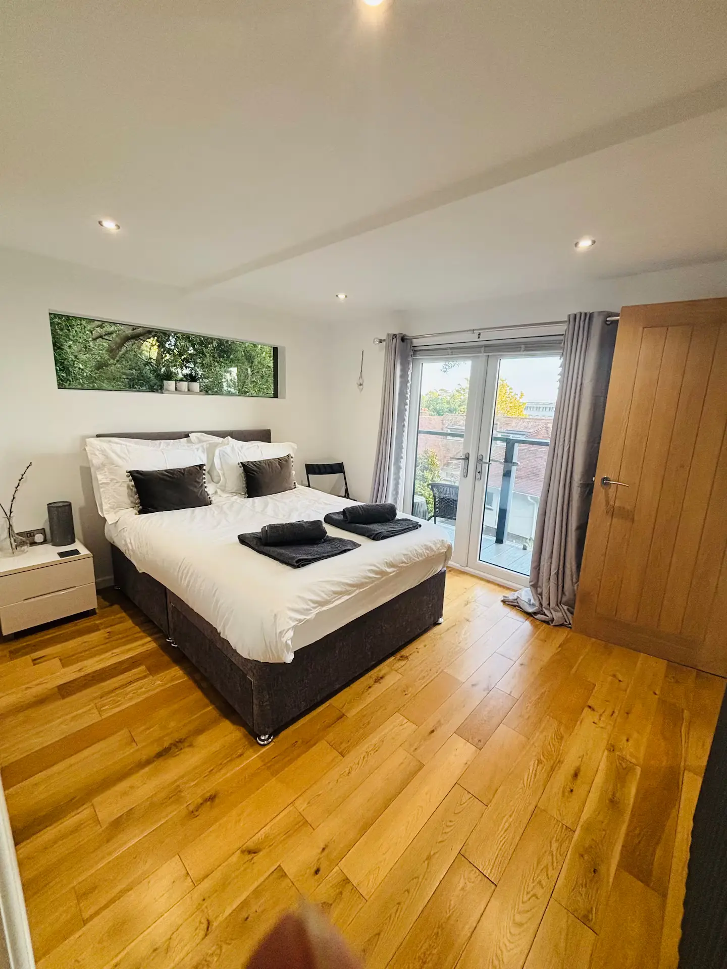 Master bedroom cabin 2