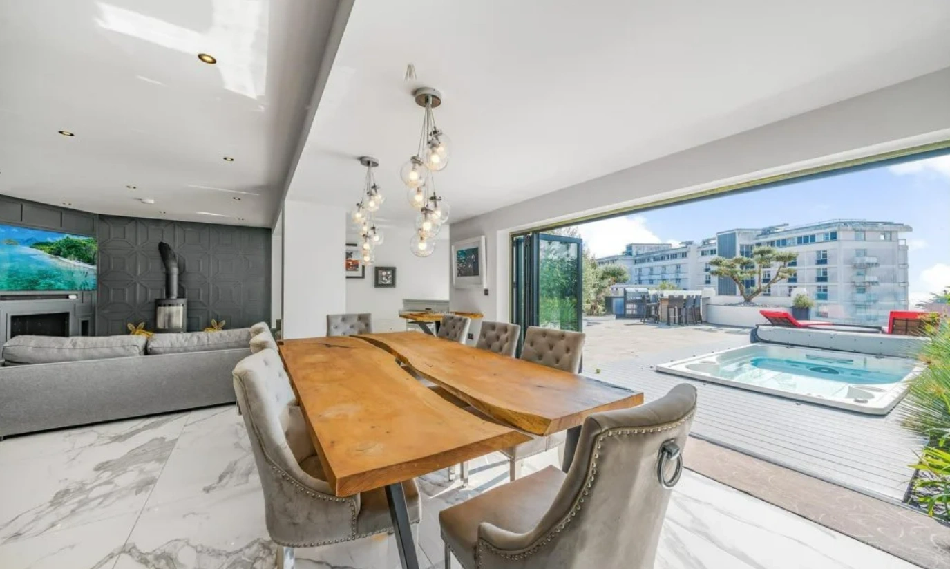 Torquay holiday home interior and front garden